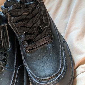 Kid's Phat Farm shoes, NWT size 2